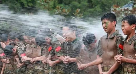 北京军训基地：“战狼式”军训才是国防教育的正确打开方式